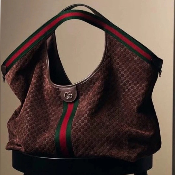 Gucci Handbags - Gucci Giglio Large Dark Brown Suede Tote NYC 5th Ave Exclusive!!!